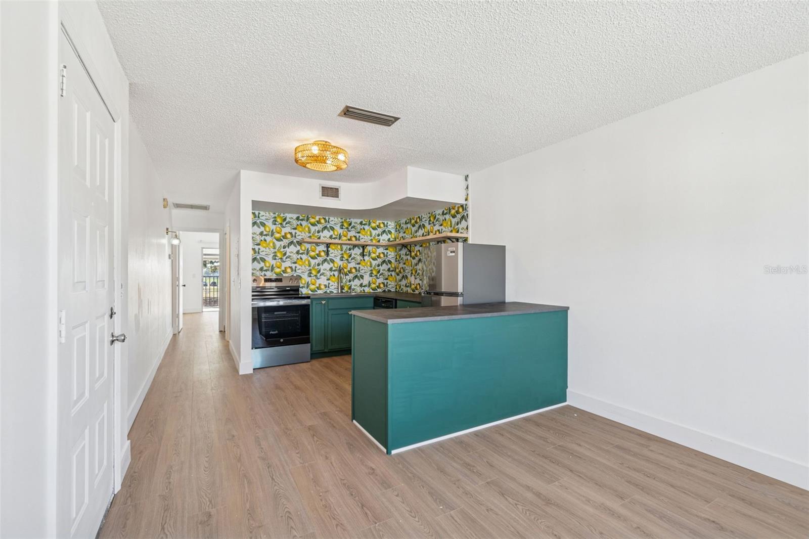 FAIR OAKS SOUTH ONE A CONDOMIN - Residential Lease