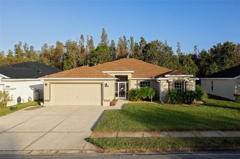 A home in LAKELAND