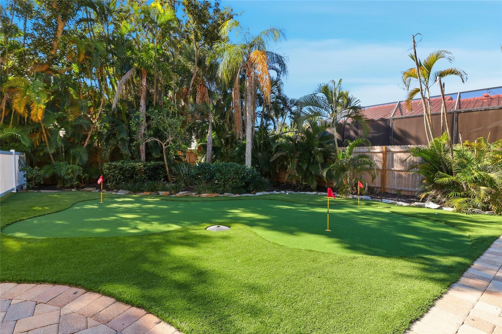 BAY ISLAND PARK - Residential