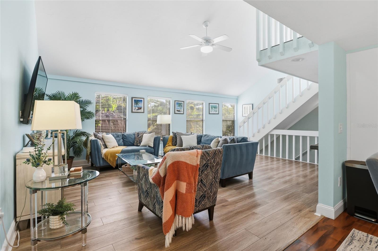 BAY ISLAND PARK - Residential