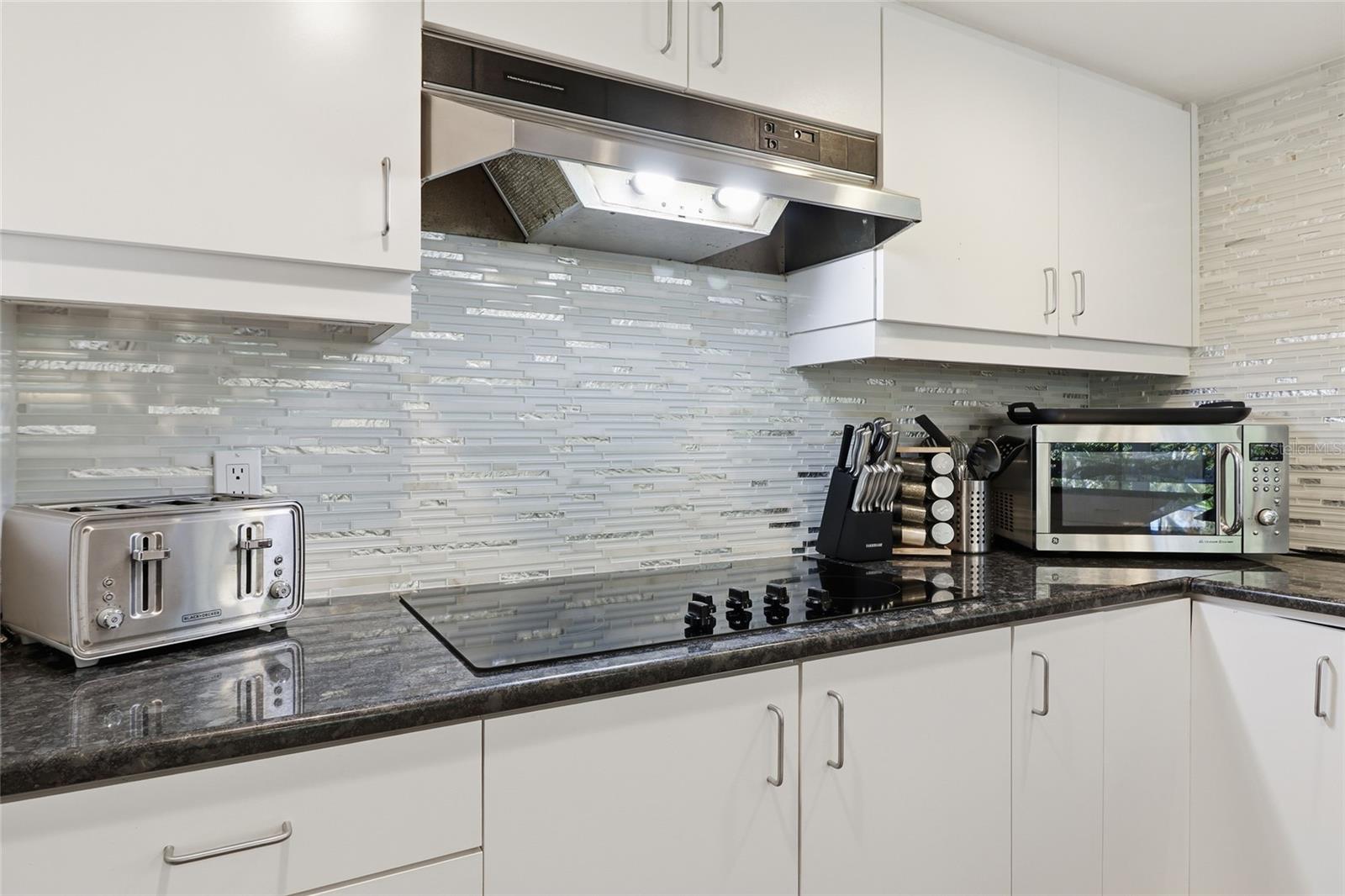 BAY ISLAND PARK - Residential