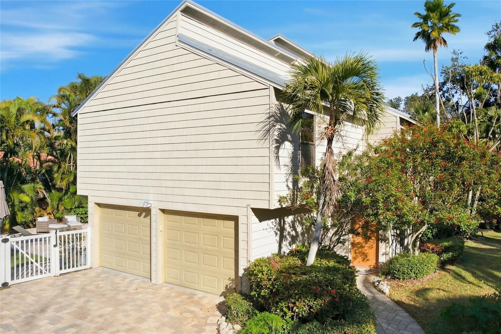 BAY ISLAND PARK - Residential