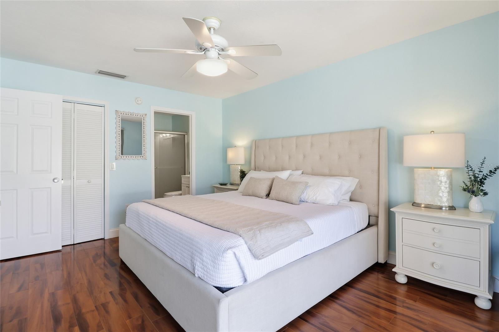 BAY ISLAND PARK - Residential