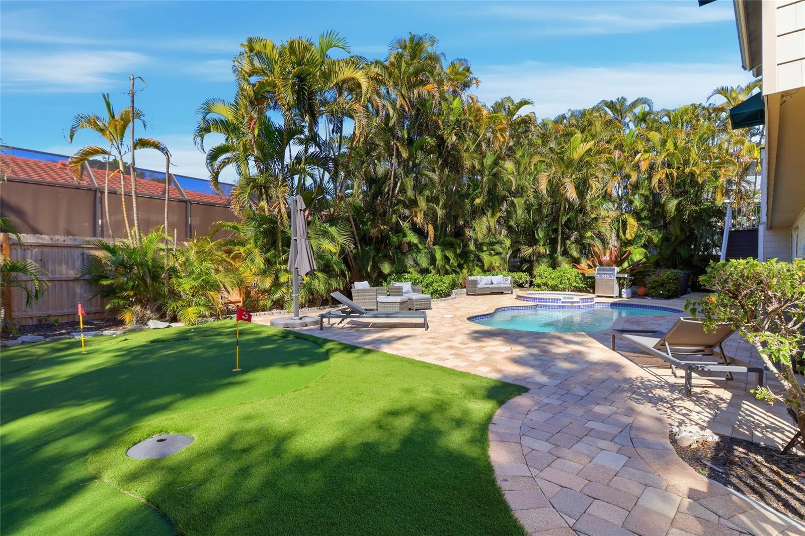 BAY ISLAND PARK - Residential