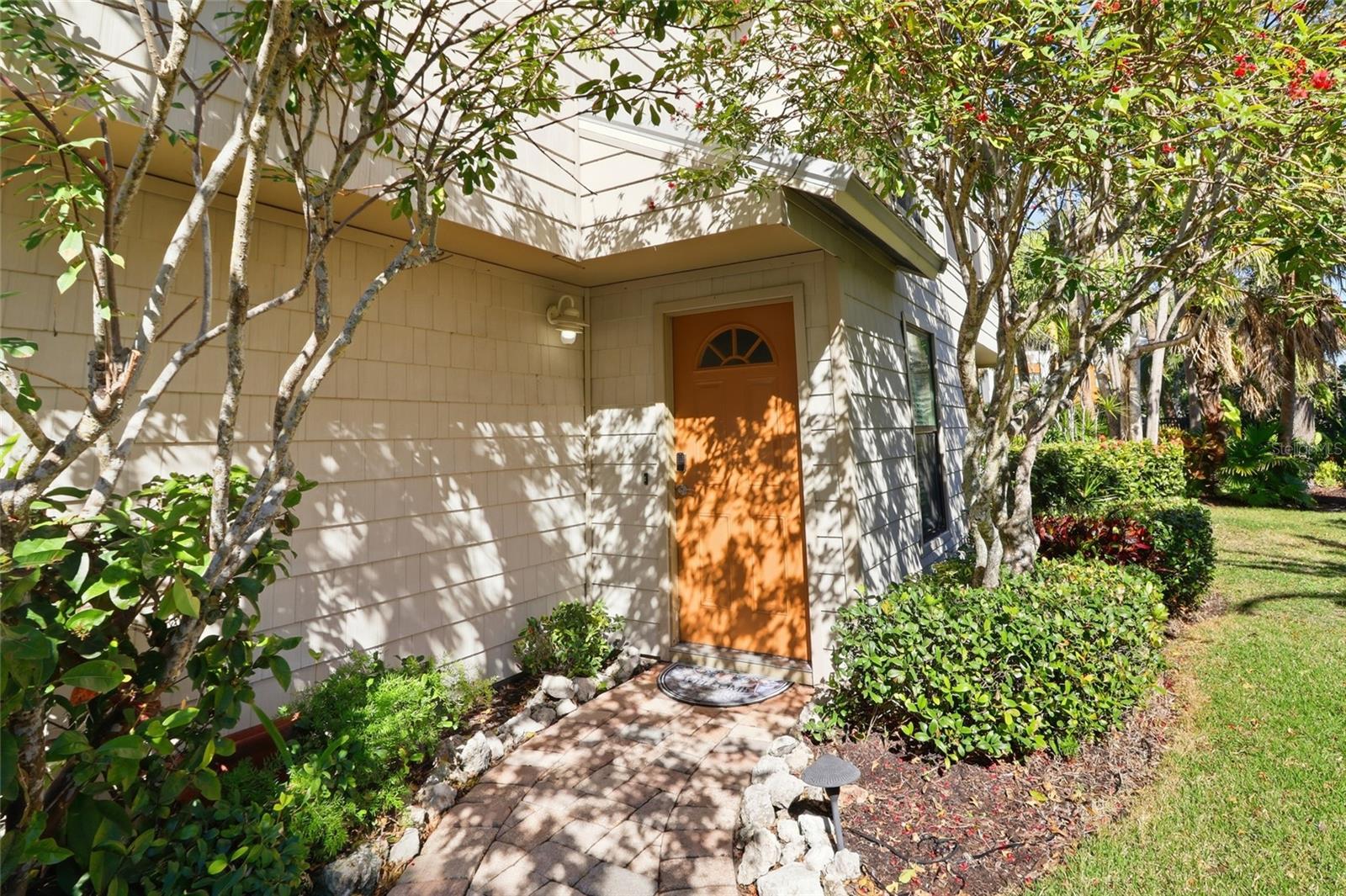 BAY ISLAND PARK - Residential