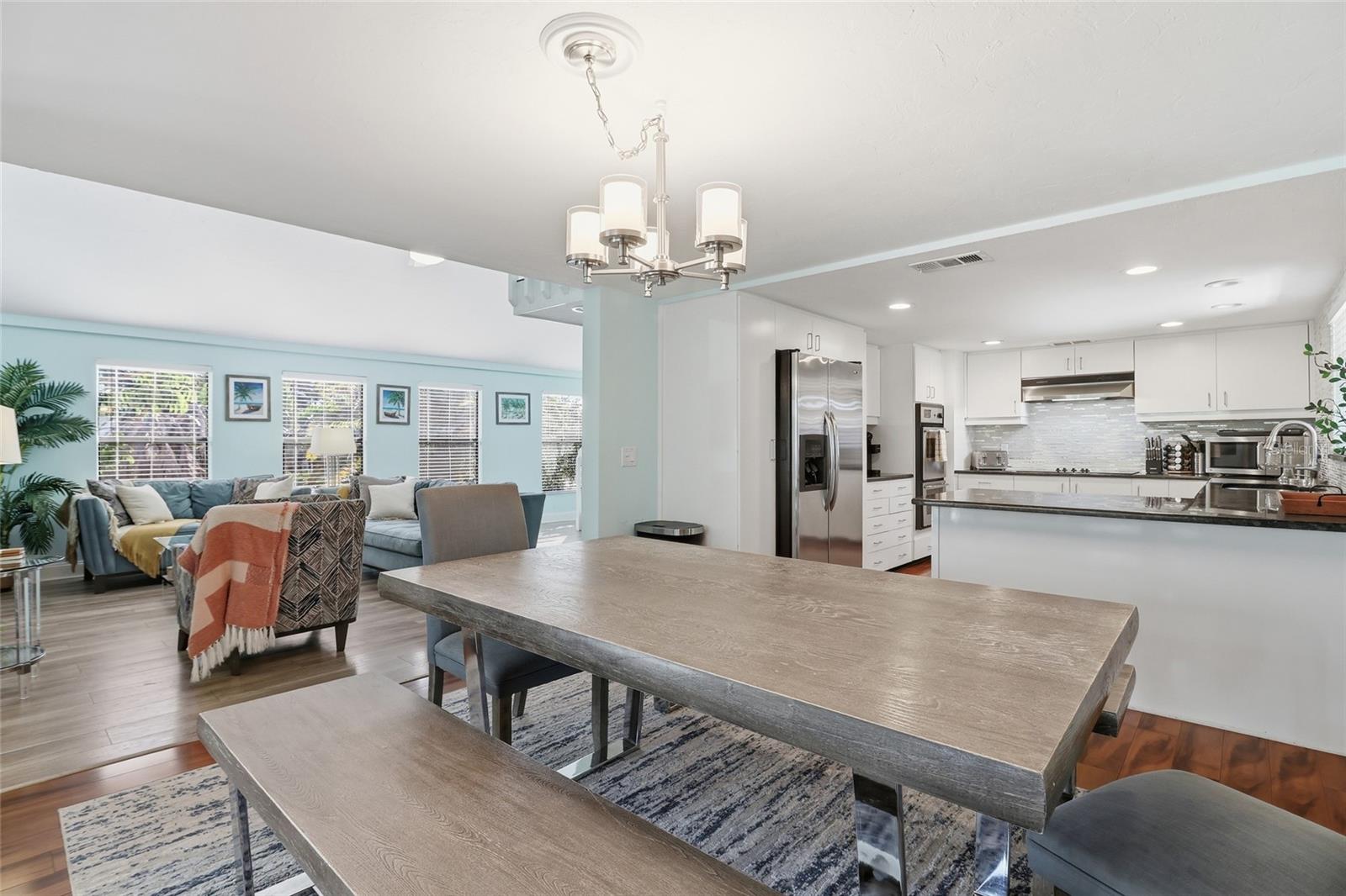 BAY ISLAND PARK - Residential