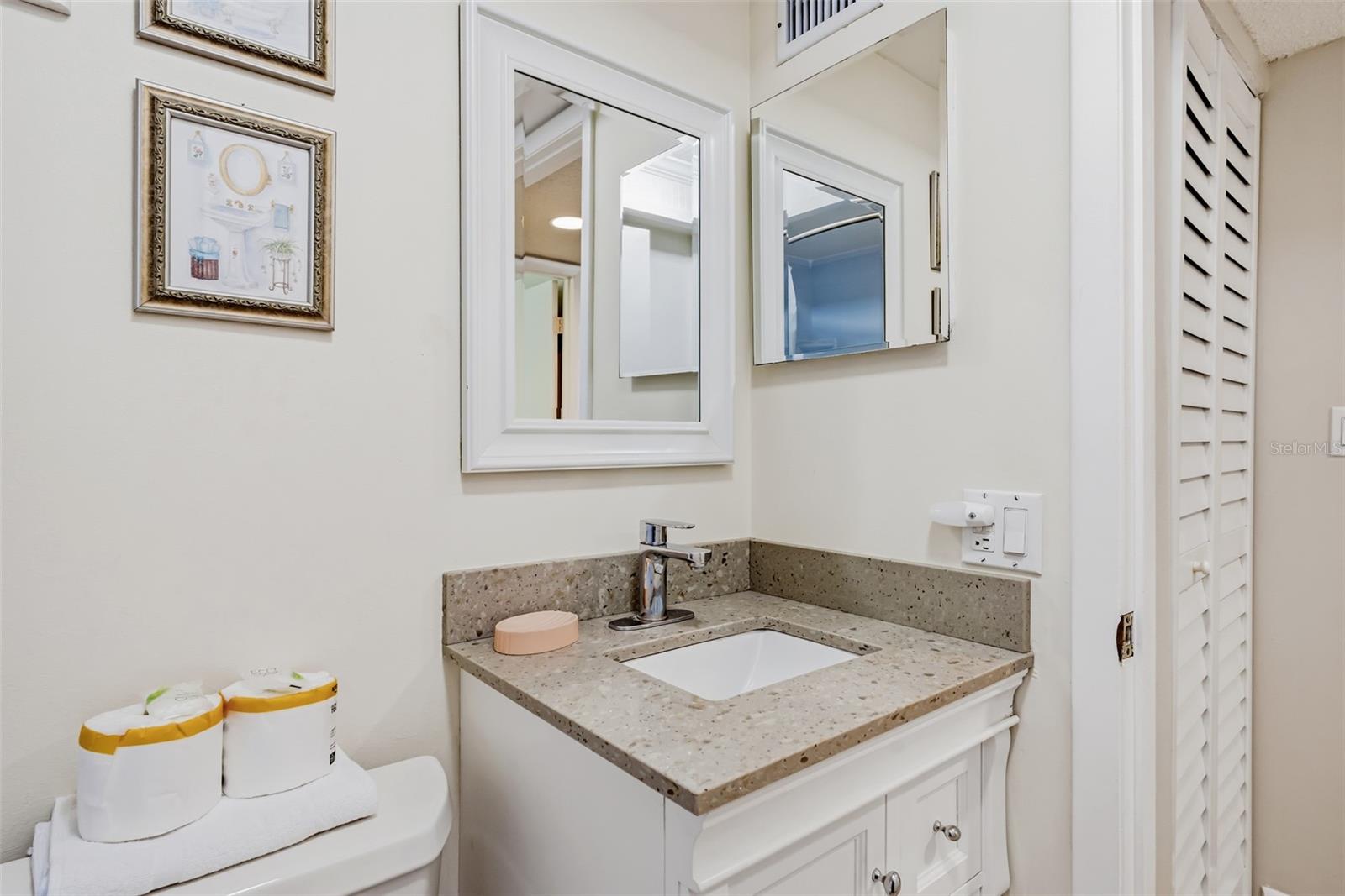 HAMILTON HOUSE ON THE GULF CONDO - Residential