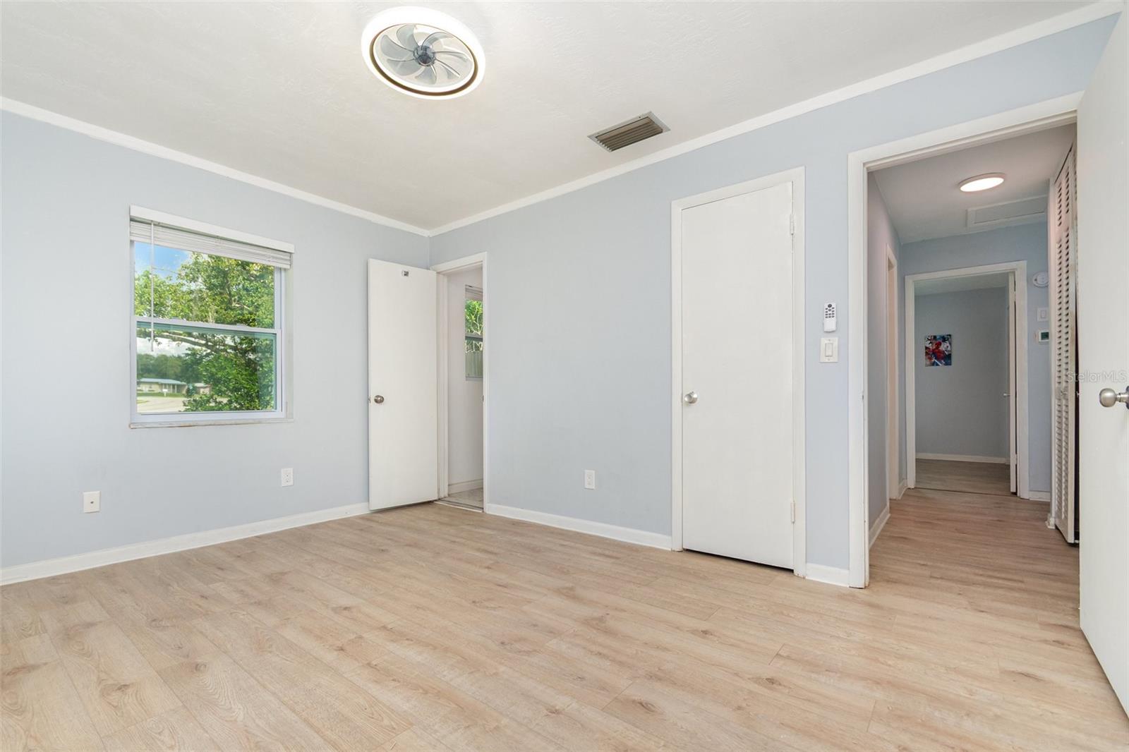 DELTONA LAKES - Residential