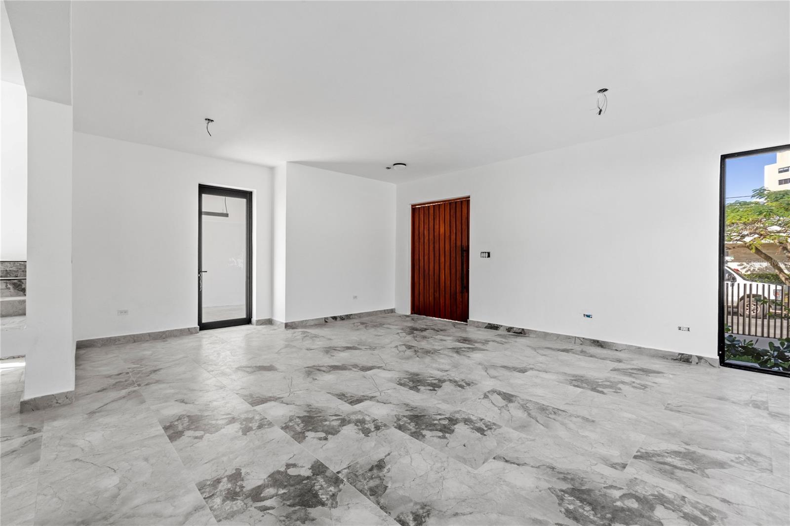 OCEAN PARK - Residential