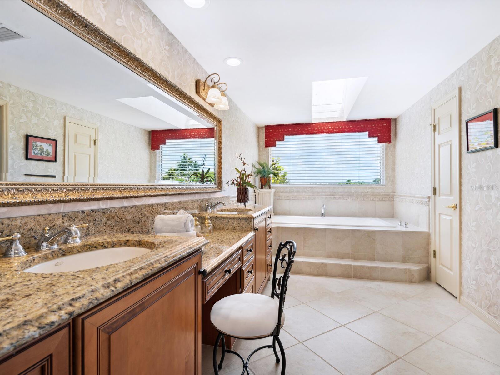 NORTH HARBOR - Residential