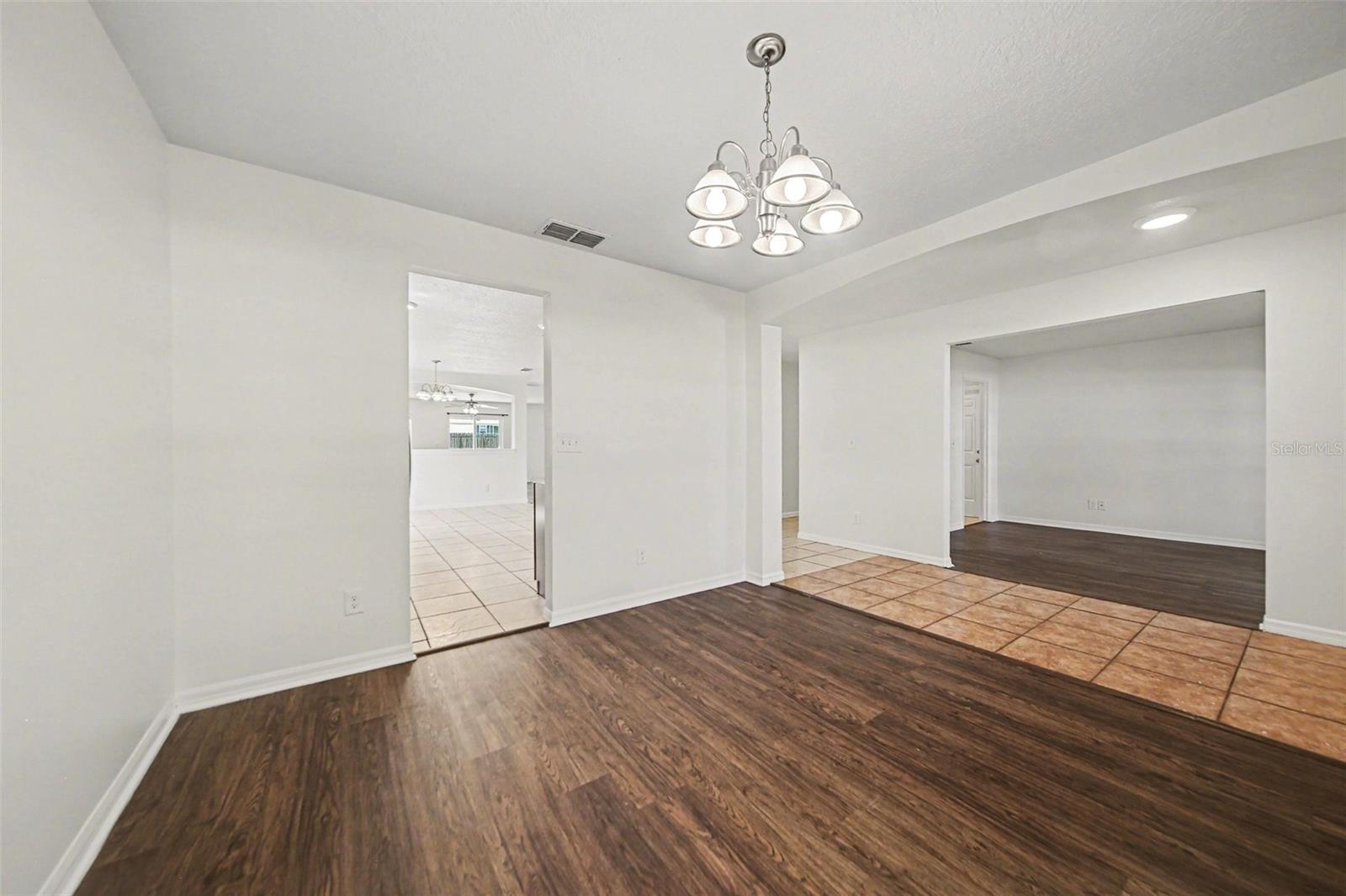 1461 E WHOOPING DRIVE