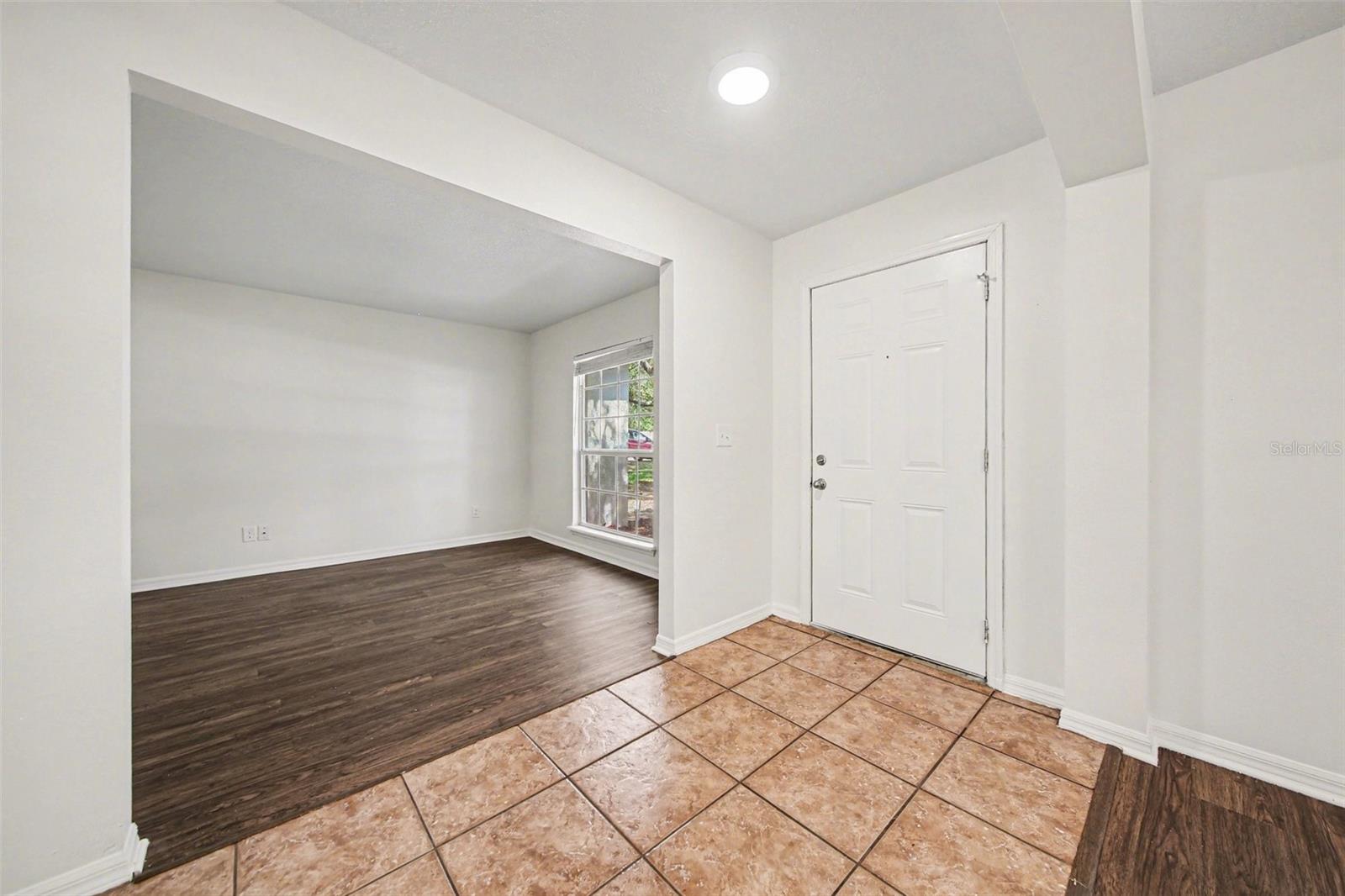 1461 E WHOOPING DRIVE