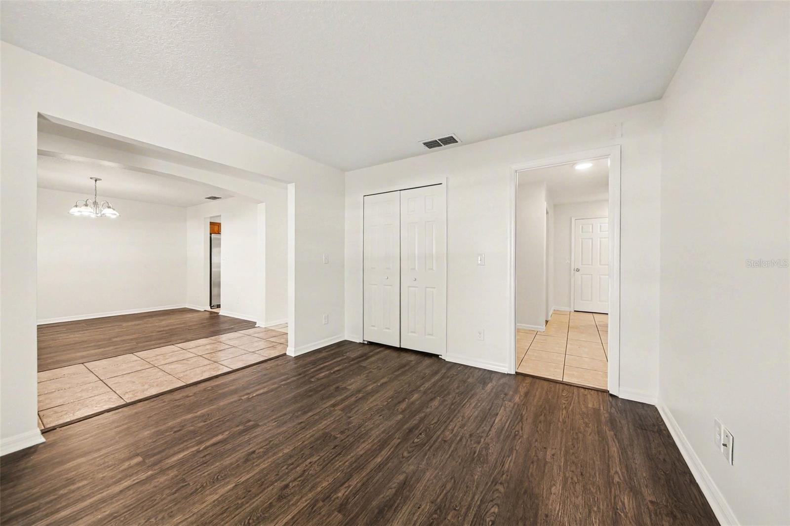 1461 E WHOOPING DRIVE