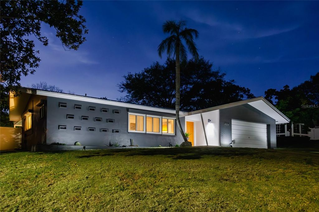 Photo of 1536 Brookside Boulevard, Largo, FL 33770 (MLS # T3512617)