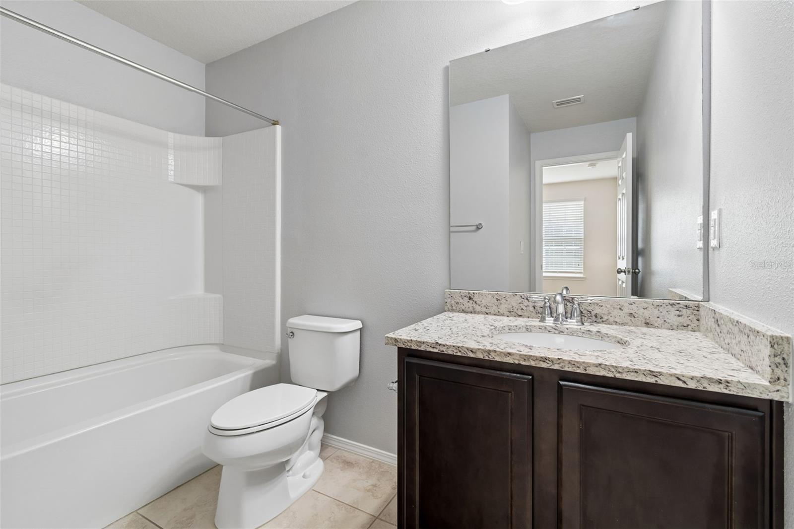 HARVEST CREEK VILLAGE - Residential Lease