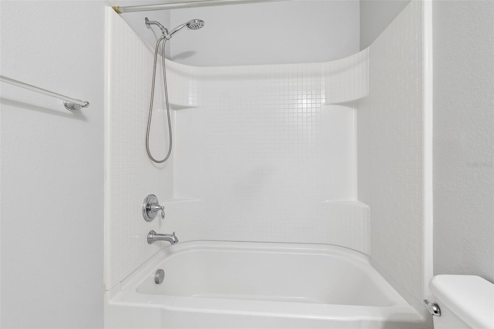 HARVEST CREEK VILLAGE - Residential Lease