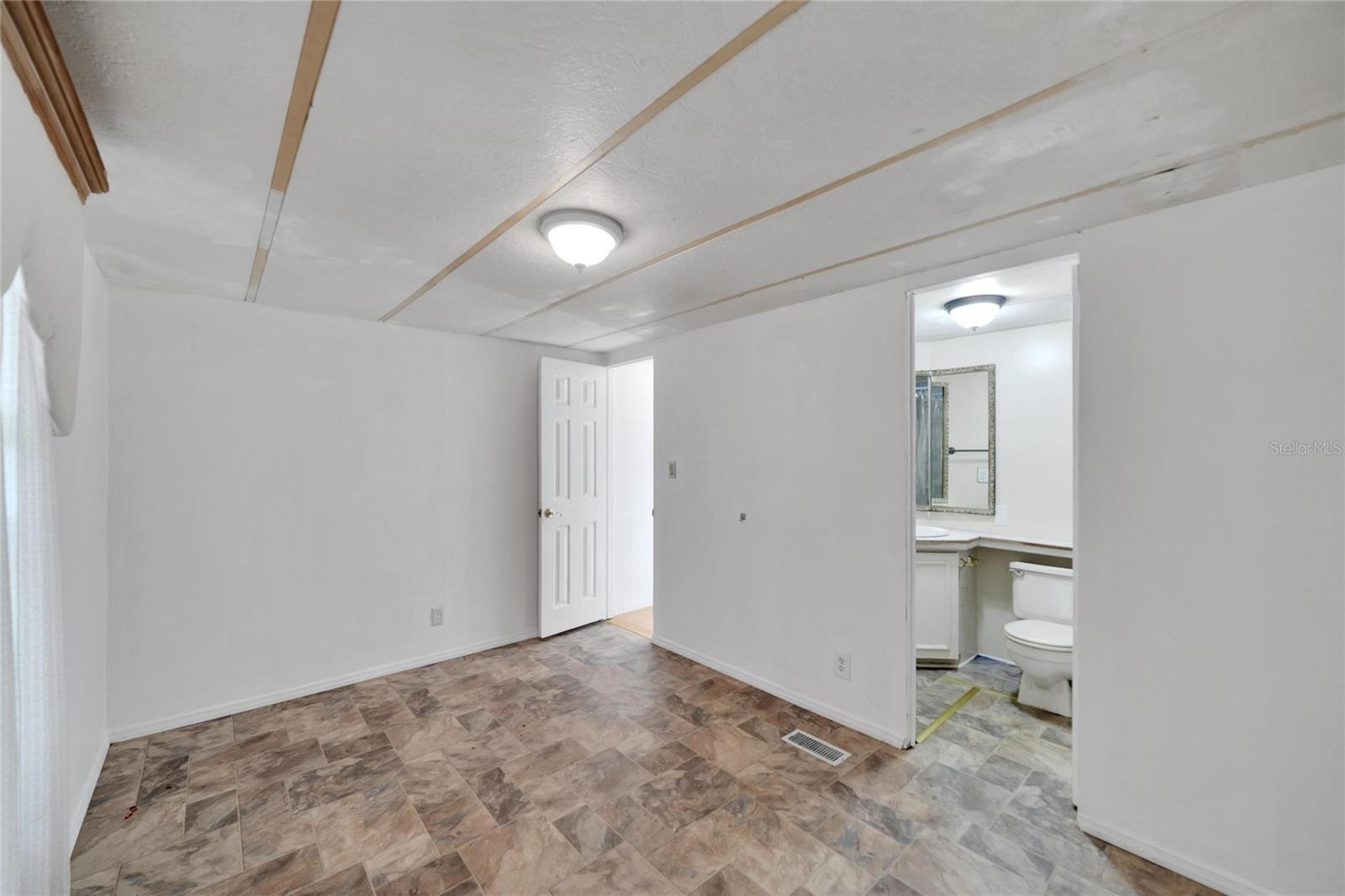 UNPLATTED - Residential