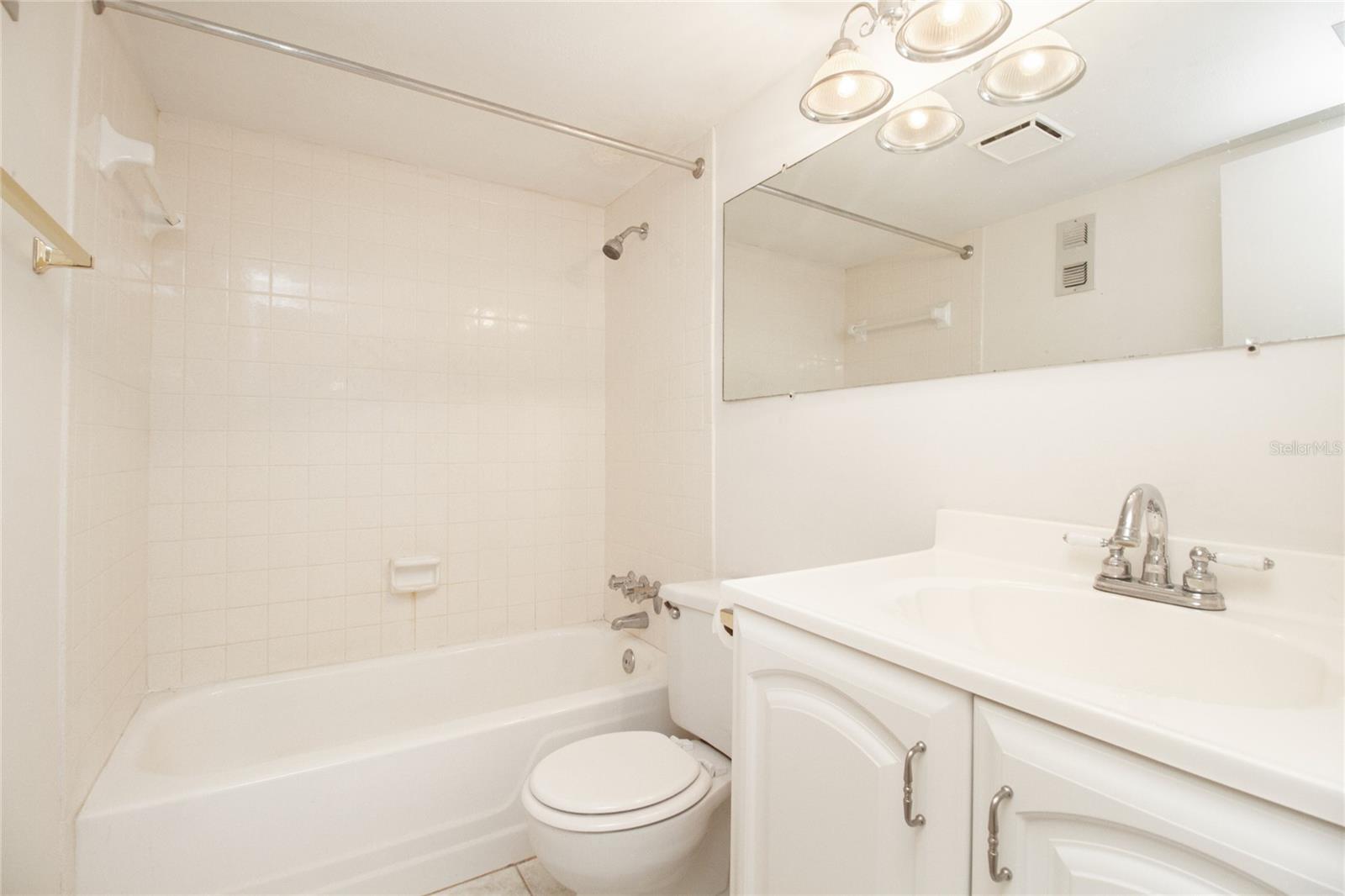 BAY ISLAND GROUP 6 - Residential