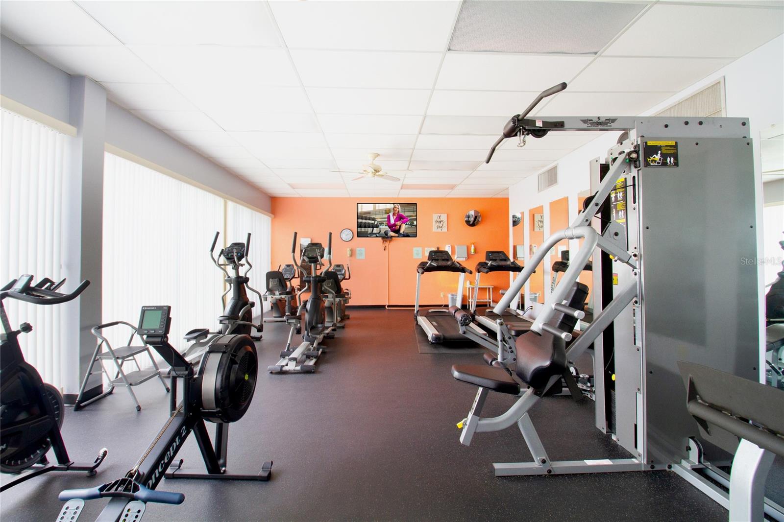 BAY ISLAND GROUP 6 - Residential