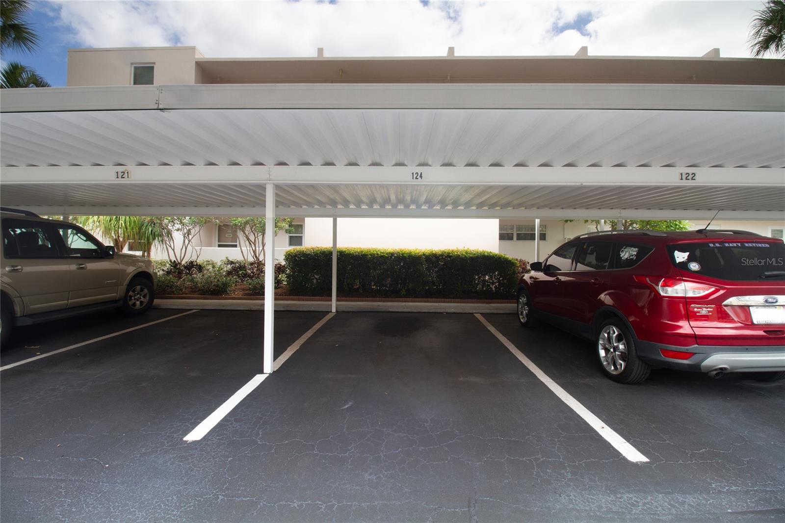 BAY ISLAND GROUP 6 - Residential