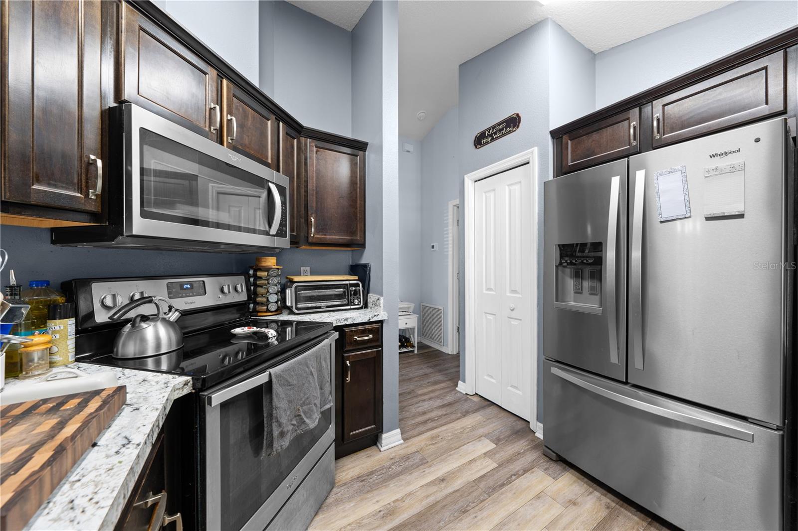 PLATTERS ADD - Residential