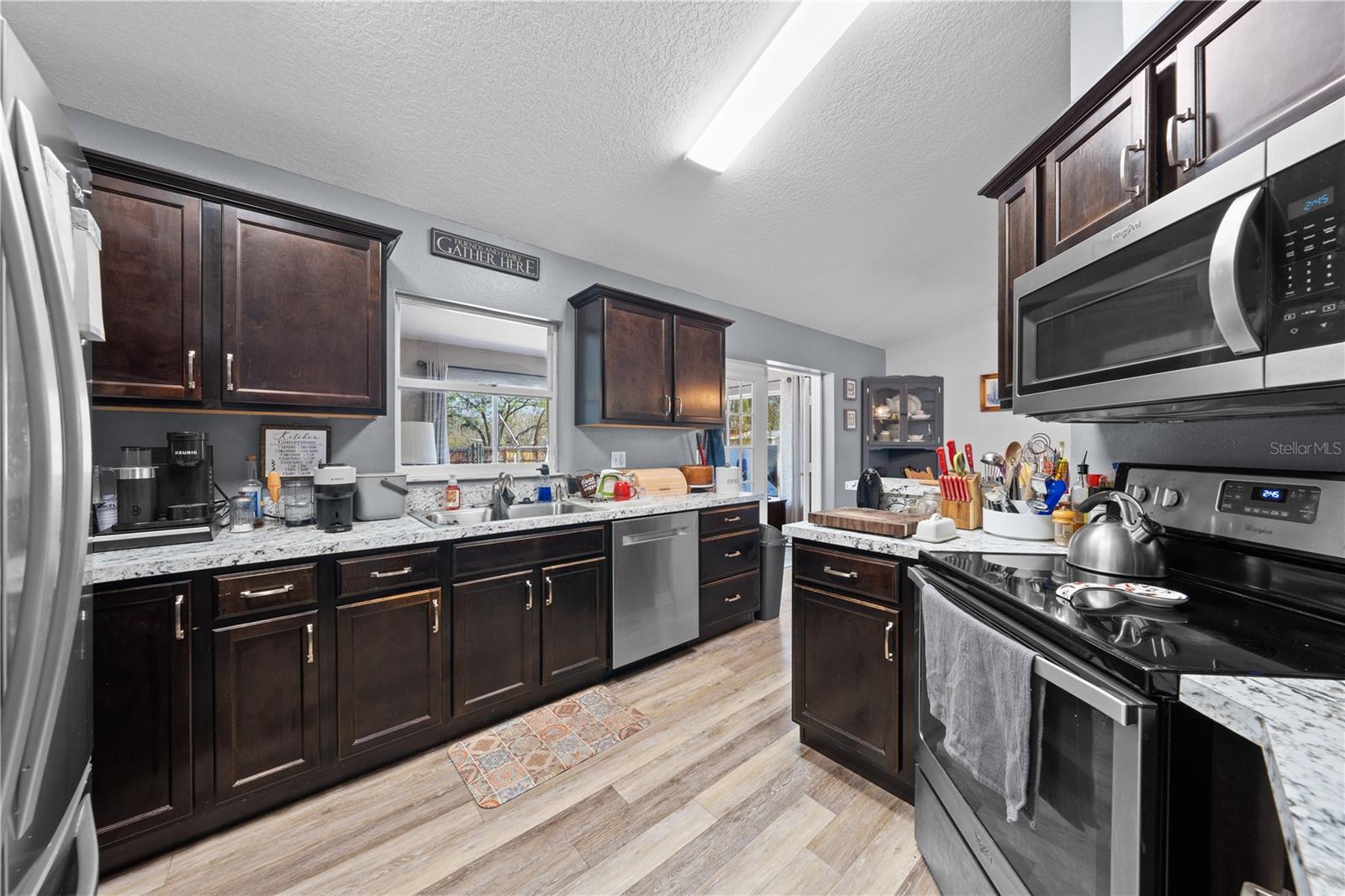 PLATTERS ADD - Residential