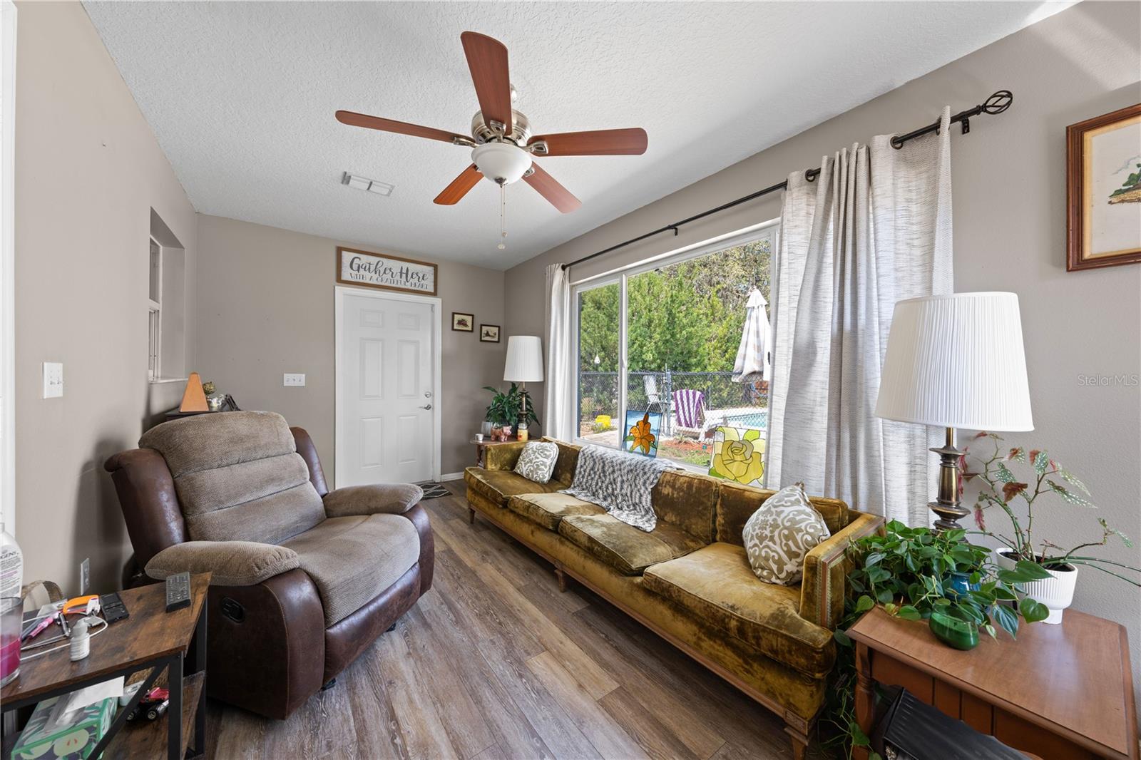 PLATTERS ADD - Residential