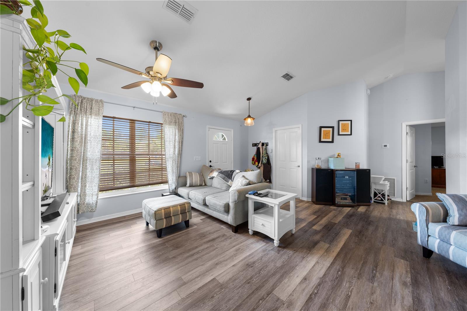 PLATTERS ADD - Residential