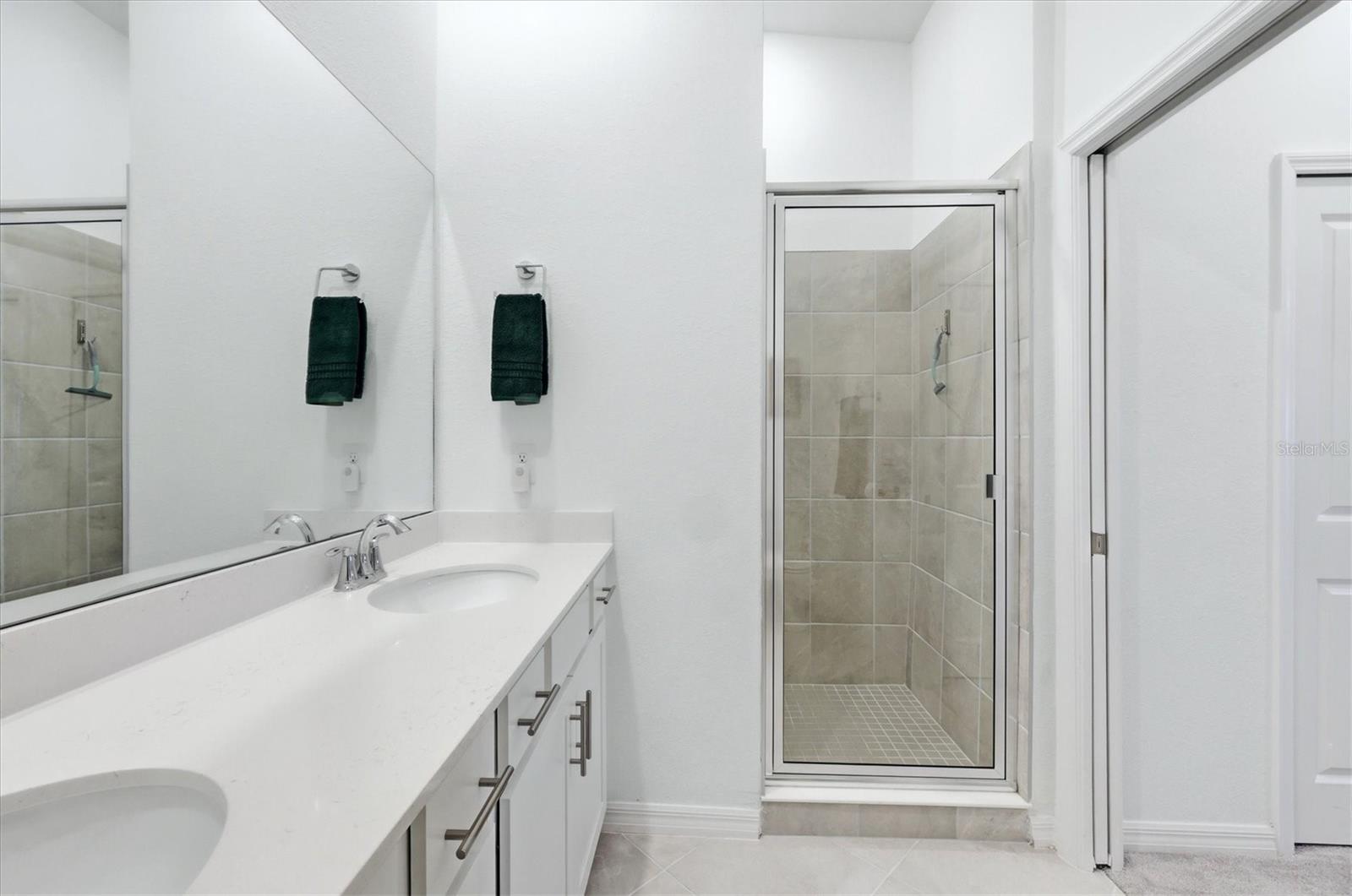 WELLEN PARK GOLF AND COUNTRY CLUB - Residential