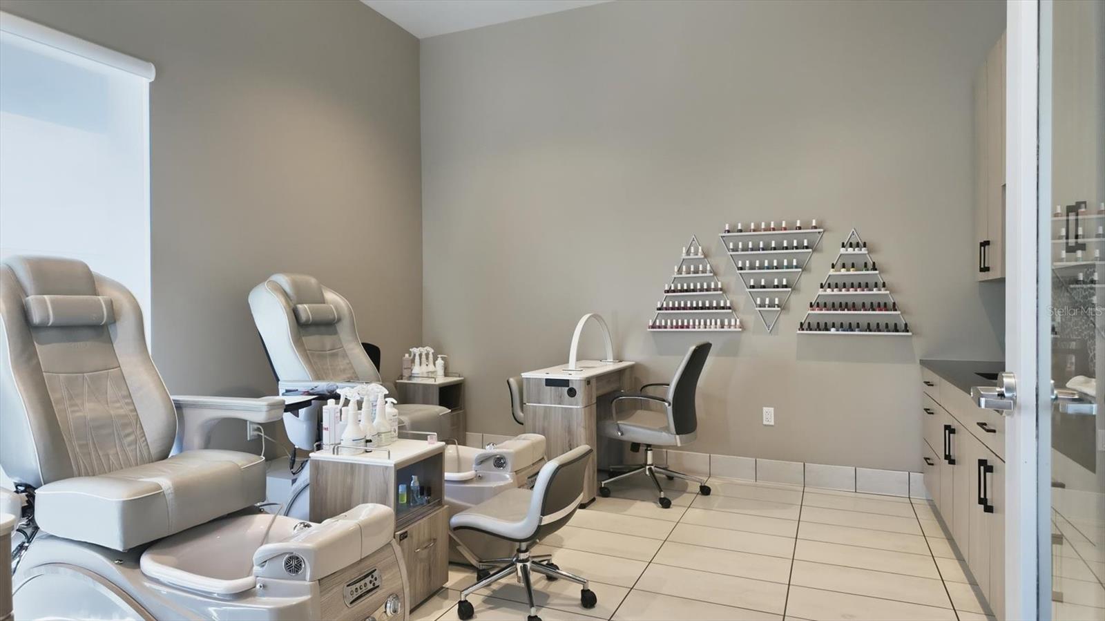 WELLEN PARK GOLF AND COUNTRY CLUB - Residential