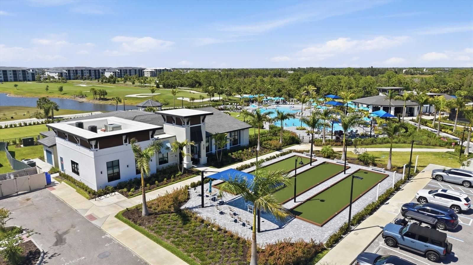 WELLEN PARK GOLF AND COUNTRY CLUB - Residential