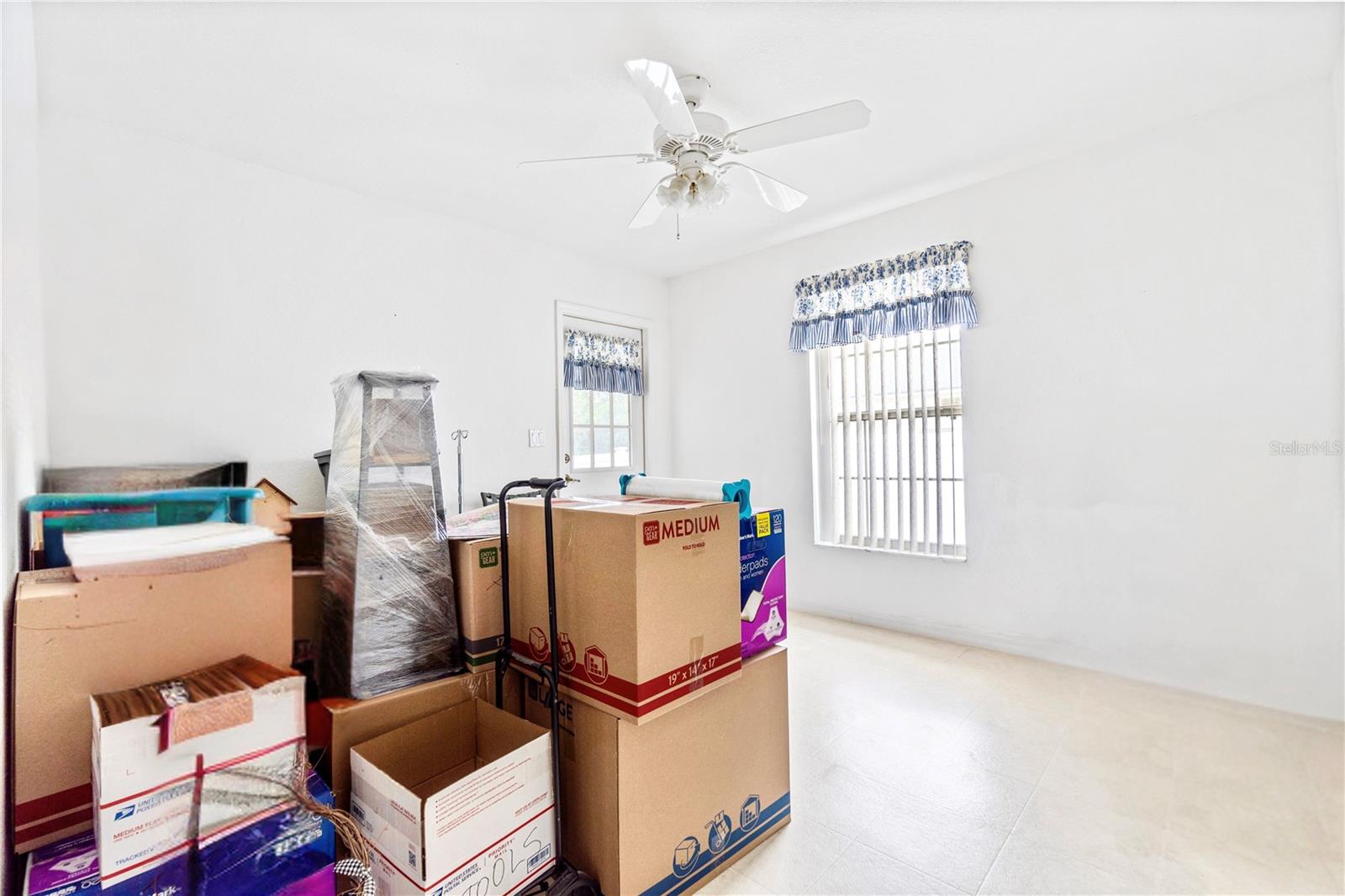 OCALA WATERWAY ESTATE - Residential