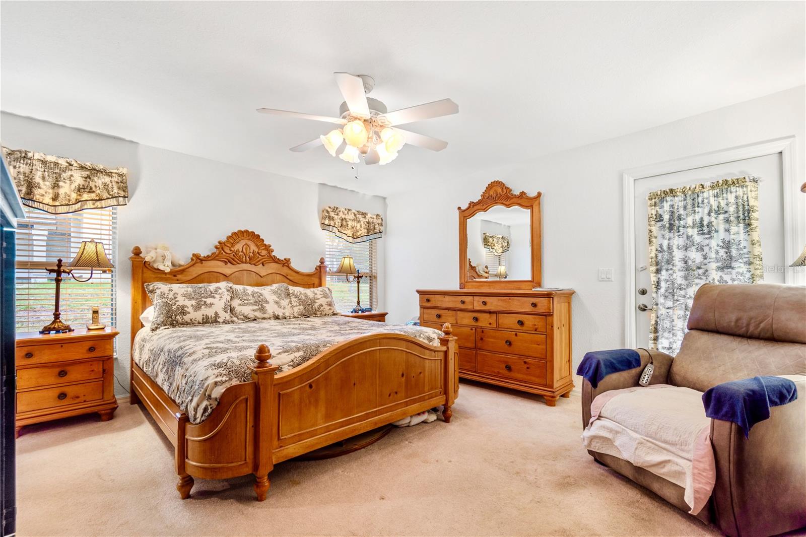 OCALA WATERWAY ESTATE - Residential