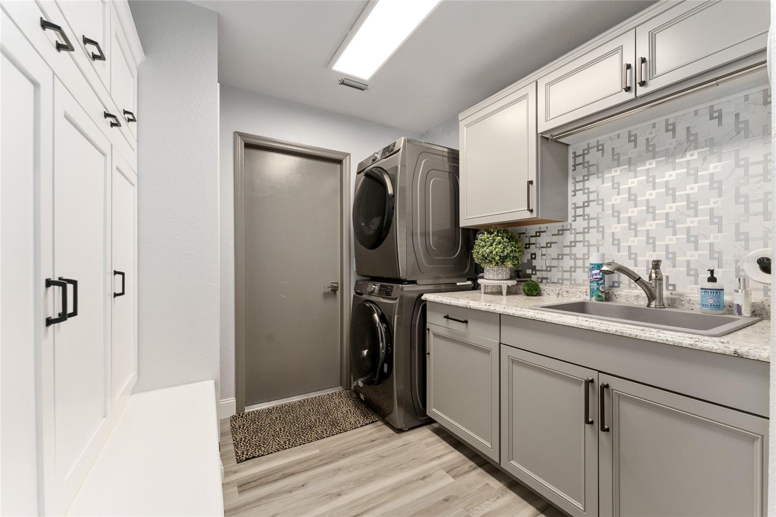 GOLDEN HILLS TURF & COUNTRY CLUB - Residential