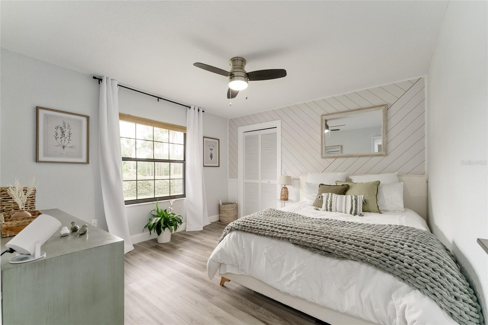 GOLDEN HILLS TURF & COUNTRY CLUB - Residential