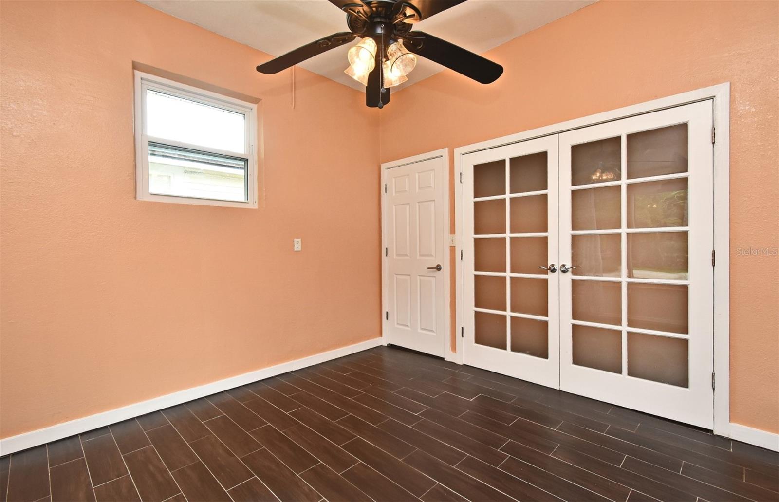 BAYWOOD - Residential