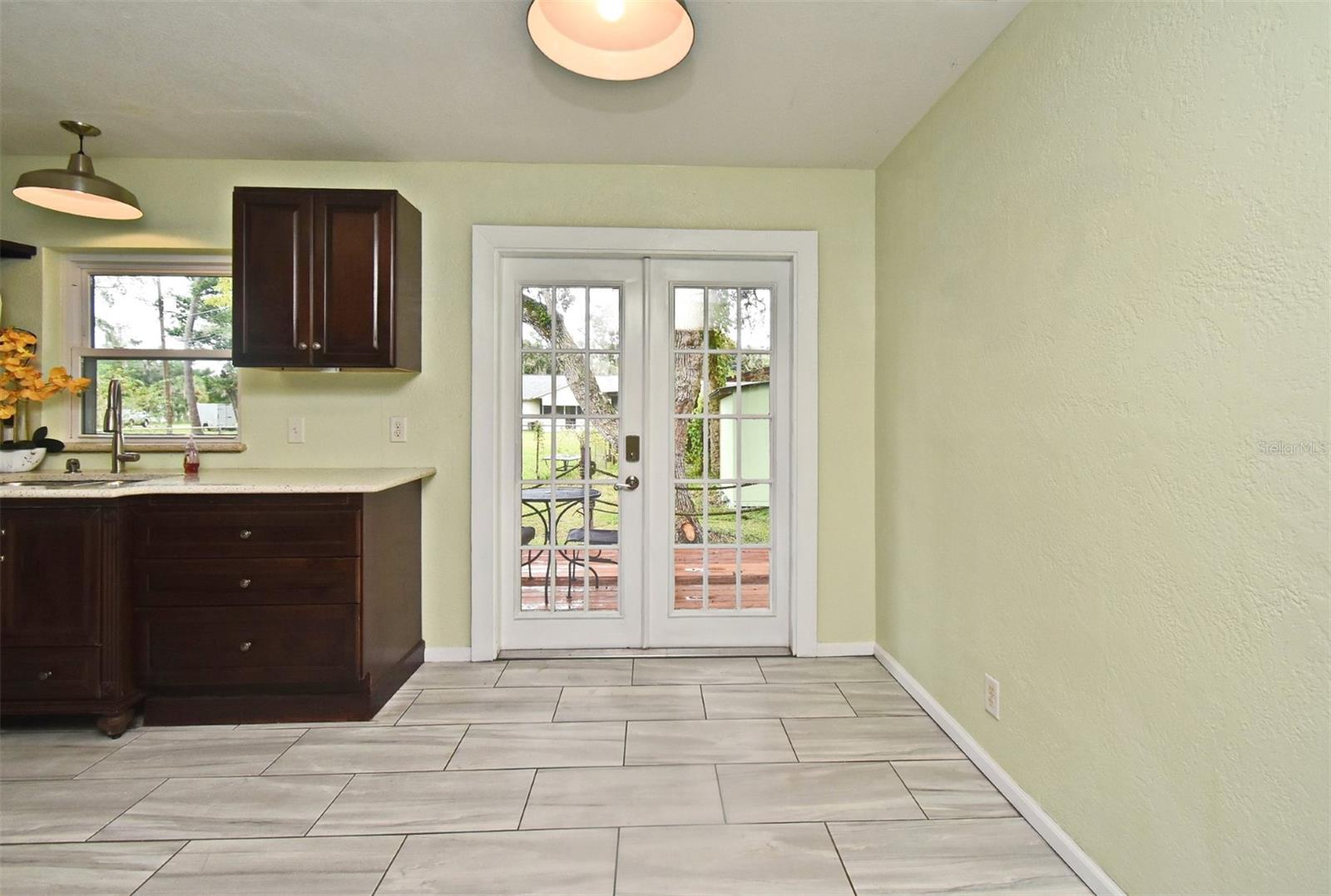 BAYWOOD - Residential