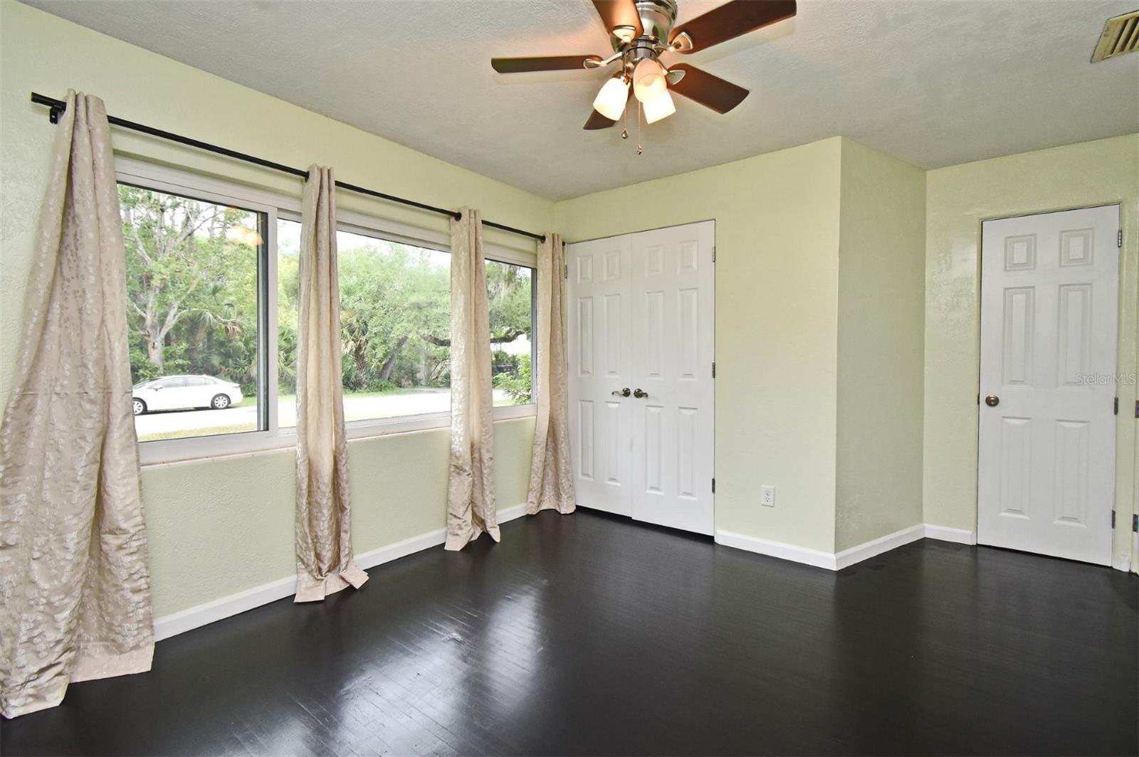 BAYWOOD - Residential