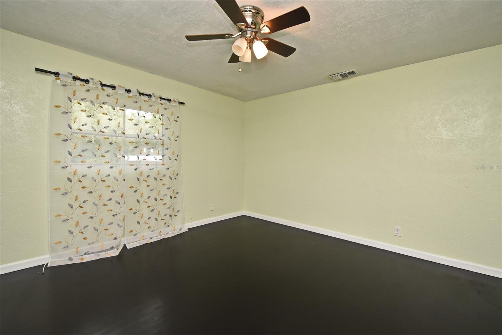 BAYWOOD - Residential