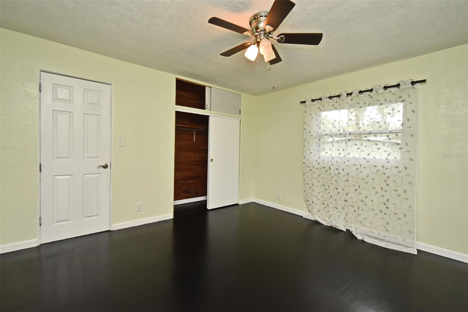 BAYWOOD - Residential