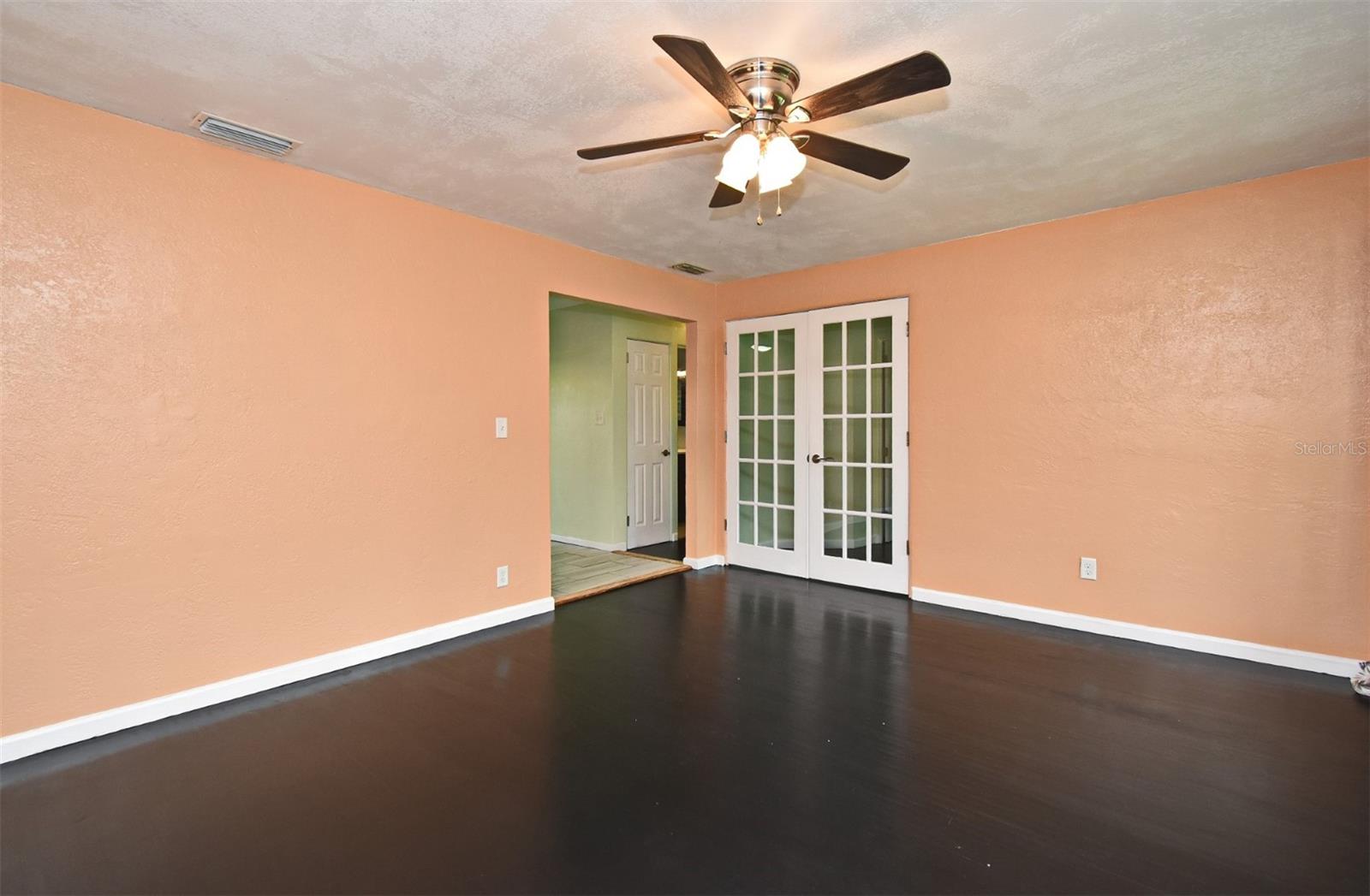 BAYWOOD - Residential
