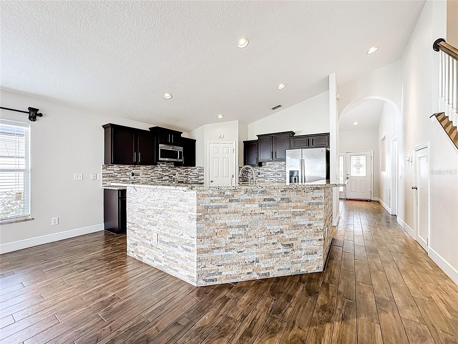 TURNBERRY RESERVE UNIT 1 - Residential Lease