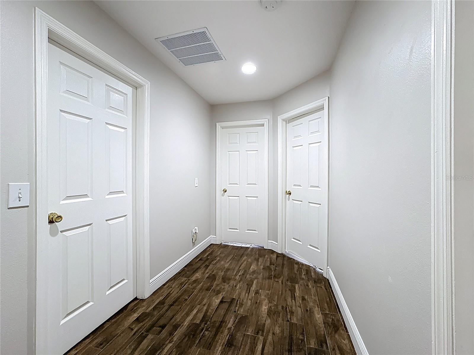 TURNBERRY RESERVE UNIT 1 - Residential Lease