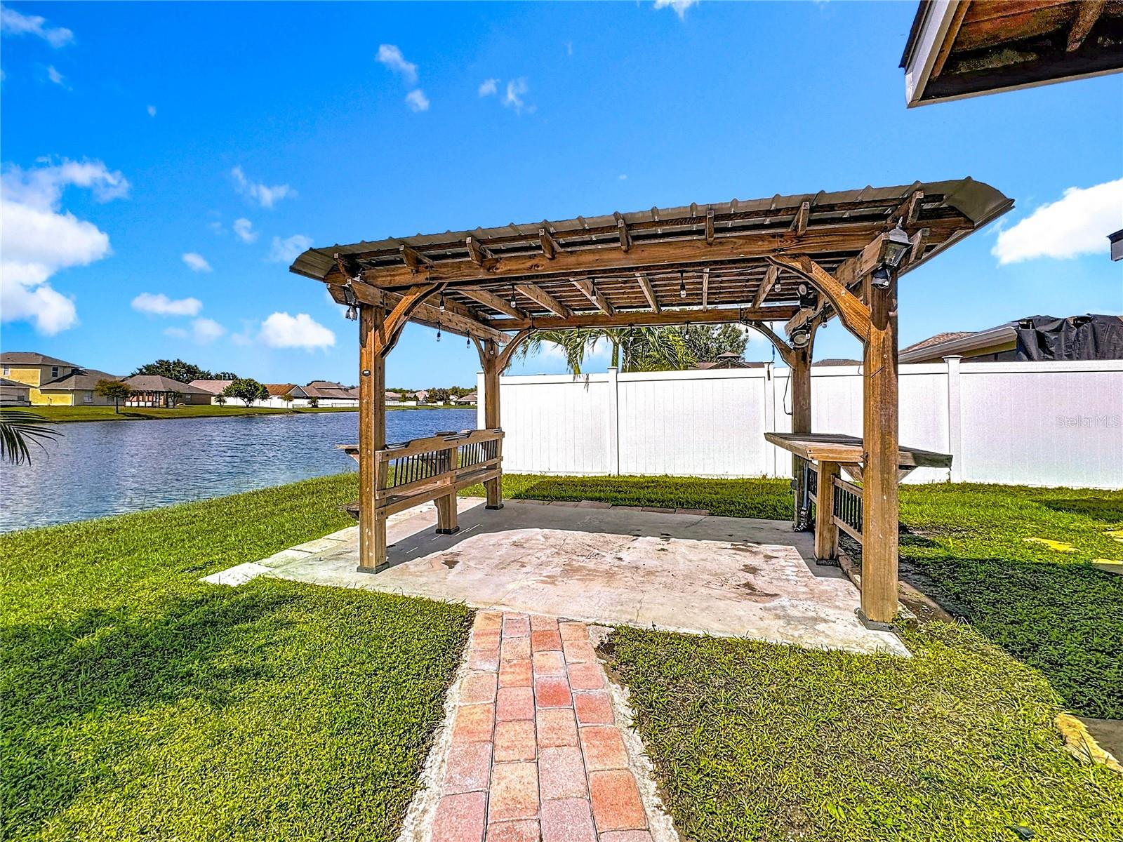 TURNBERRY RESERVE UNIT 1 - Residential Lease
