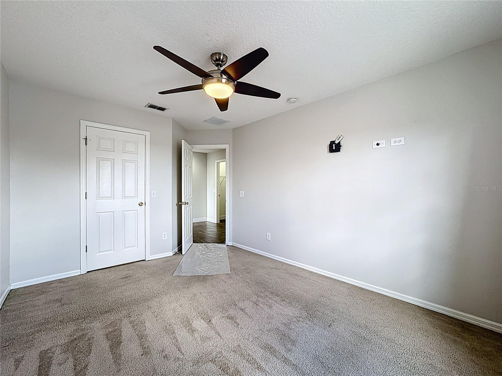 TURNBERRY RESERVE UNIT 1 - Residential Lease