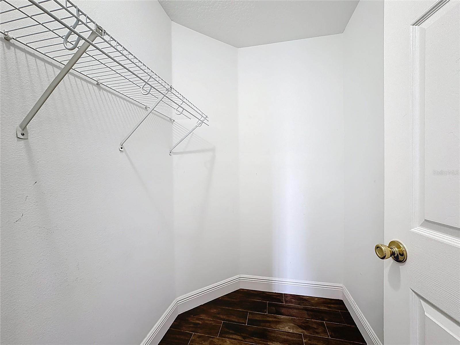 TURNBERRY RESERVE UNIT 1 - Residential Lease