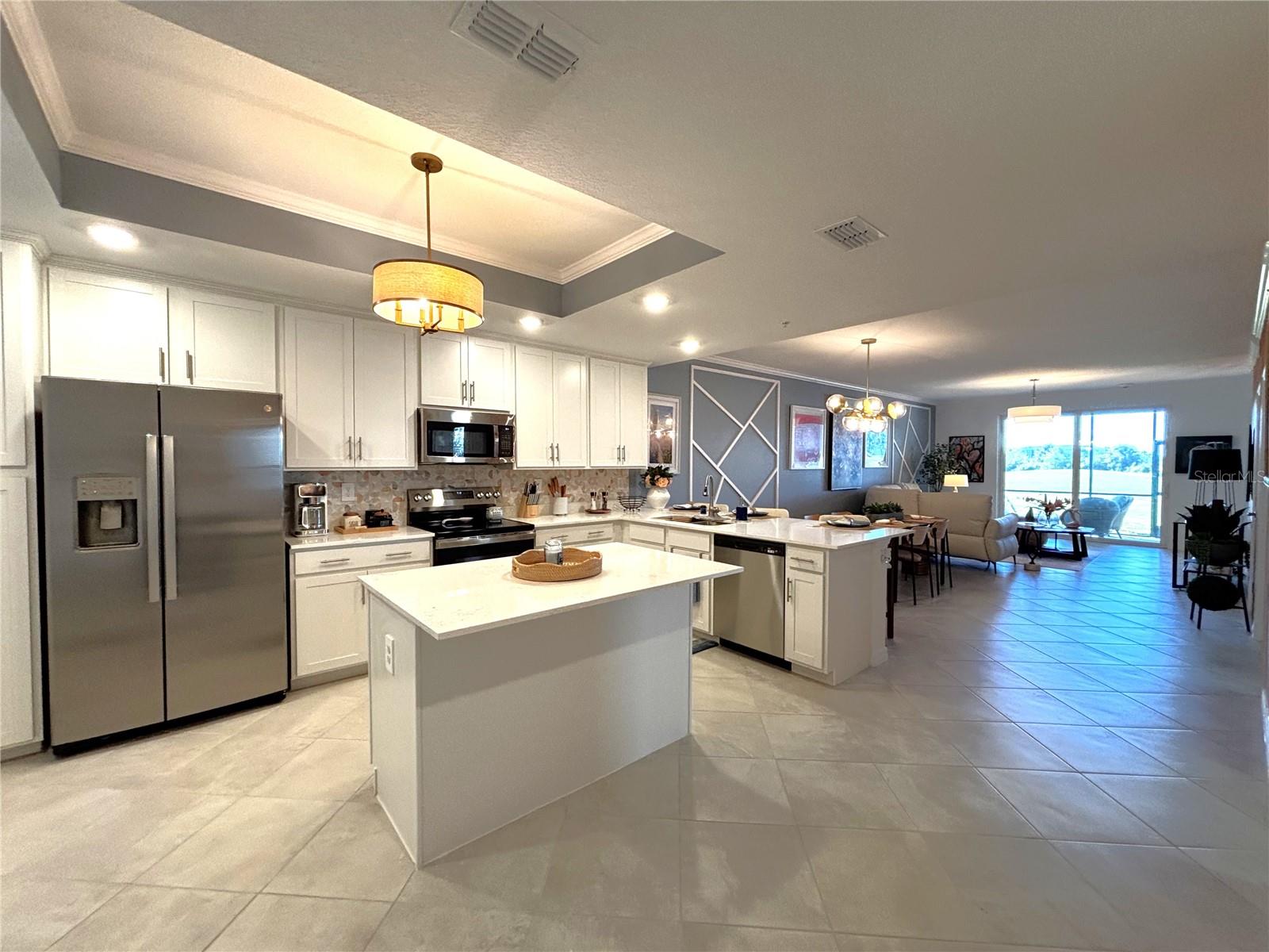 WELLEN GOLF & COUNTRY CLUB - Residential Lease