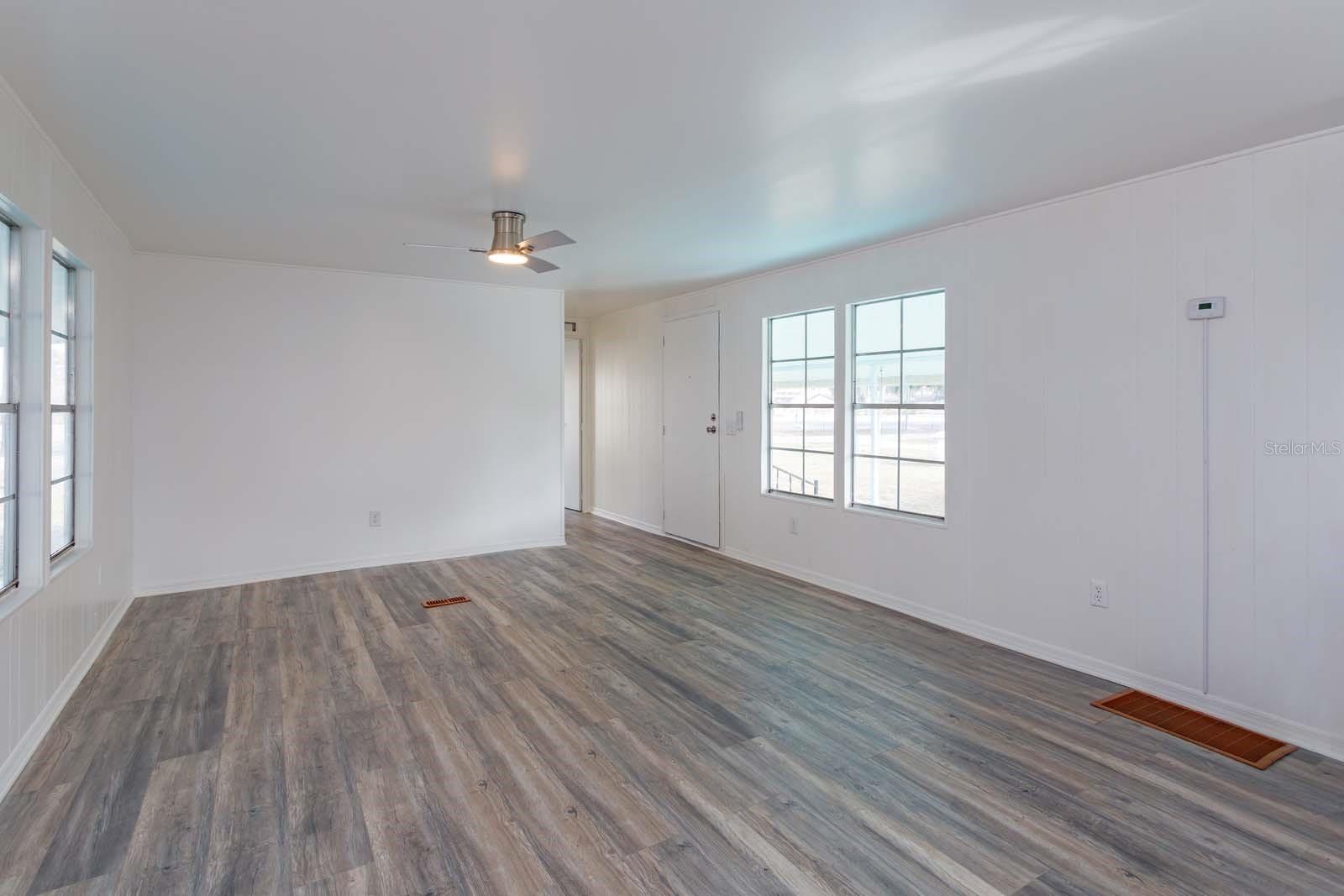 SUMTER GDNS&BUSHNELL PARK 02 - Residential