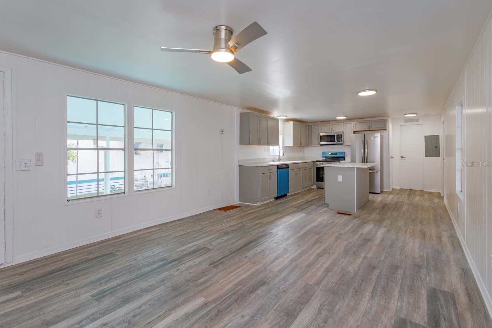 SUMTER GDNS&BUSHNELL PARK 02 - Residential