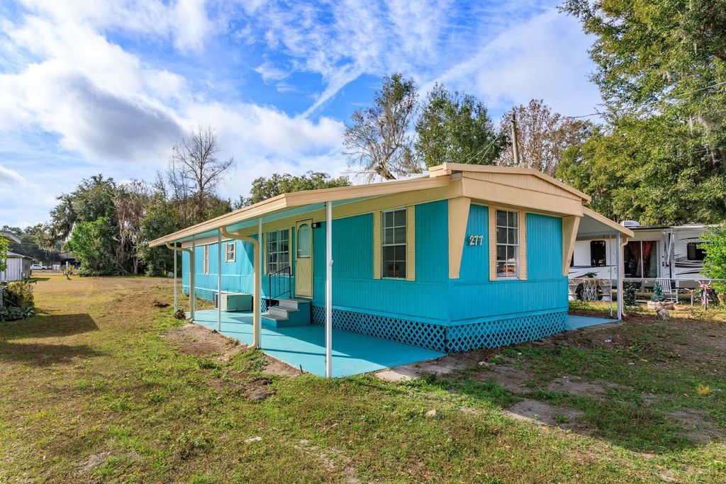 Photo of 277 W Palm Avenue, Bushnell, FL 33513 (MLS # G5106273)